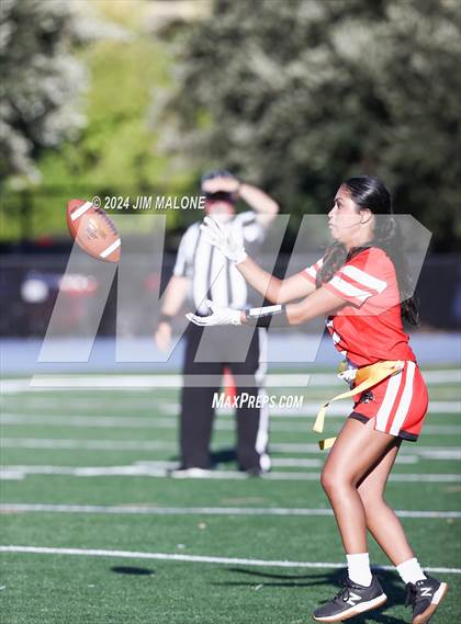 Thumbnail 3 in Burlingame vs. Menlo-Atherton photogallery.