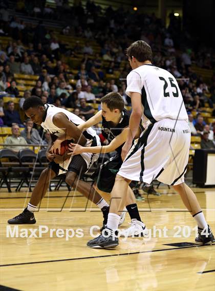 Thumbnail 3 in Fossil Ridge vs. Mountain Vista (CHSAA 5A Semifinal) photogallery.