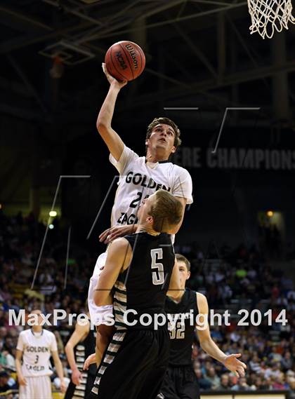 Thumbnail 1 in Fossil Ridge vs. Mountain Vista (CHSAA 5A Semifinal) photogallery.