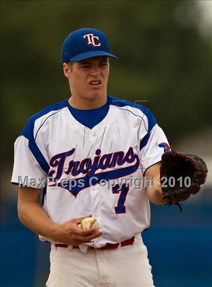 Thumbnail 2 in Houston Christian vs. Trinity Christian (TAPPS 5A Semifinal) photogallery.
