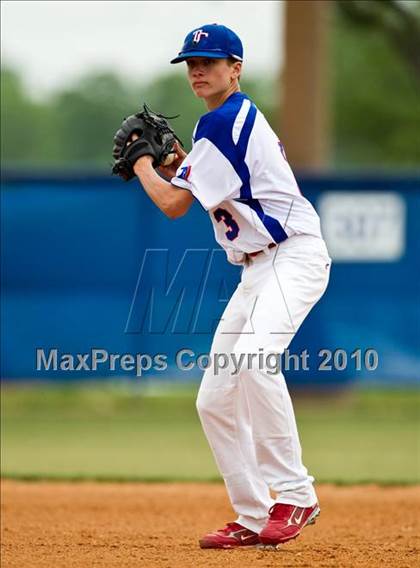 Thumbnail 2 in Houston Christian vs. Trinity Christian (TAPPS 5A Semifinal) photogallery.