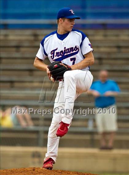 Thumbnail 3 in Houston Christian vs. Trinity Christian (TAPPS 5A Semifinal) photogallery.