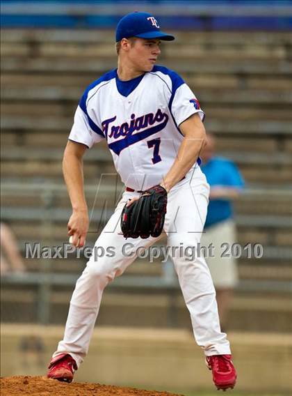 Thumbnail 2 in Houston Christian vs. Trinity Christian (TAPPS 5A Semifinal) photogallery.