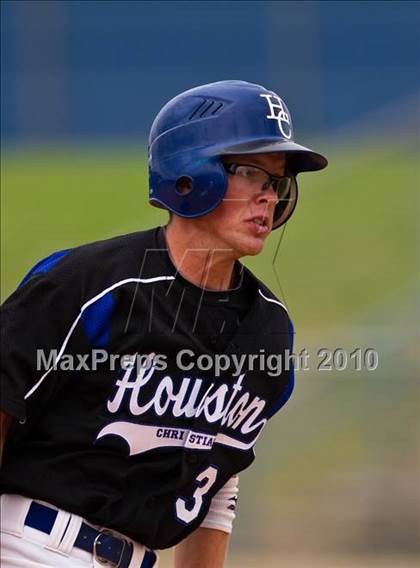 Thumbnail 3 in Houston Christian vs. Trinity Christian (TAPPS 5A Semifinal) photogallery.