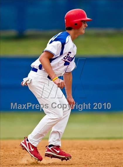 Thumbnail 1 in Houston Christian vs. Trinity Christian (TAPPS 5A Semifinal) photogallery.