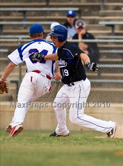 Thumbnail 1 in Houston Christian vs. Trinity Christian (TAPPS 5A Semifinal) photogallery.