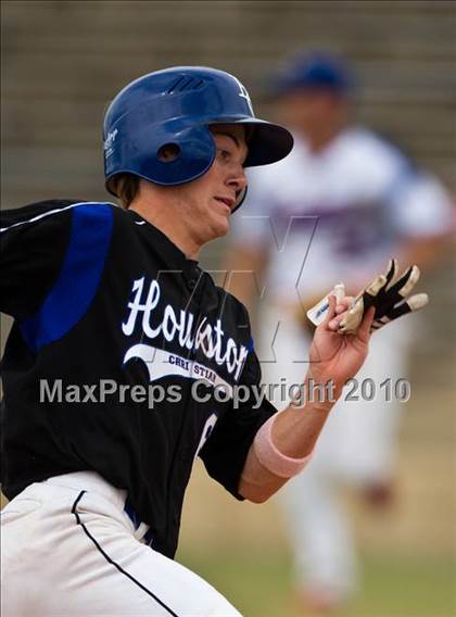 Thumbnail 2 in Houston Christian vs. Trinity Christian (TAPPS 5A Semifinal) photogallery.