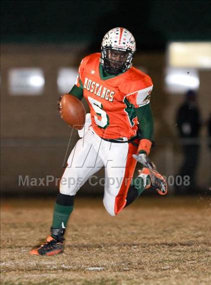 Thumbnail 2 in Lincolnton @ East Lincoln (NCHSAA 2-AA Playoffs) photogallery.