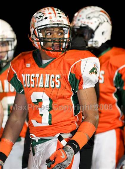 Thumbnail 2 in Lincolnton @ East Lincoln (NCHSAA 2-AA Playoffs) photogallery.