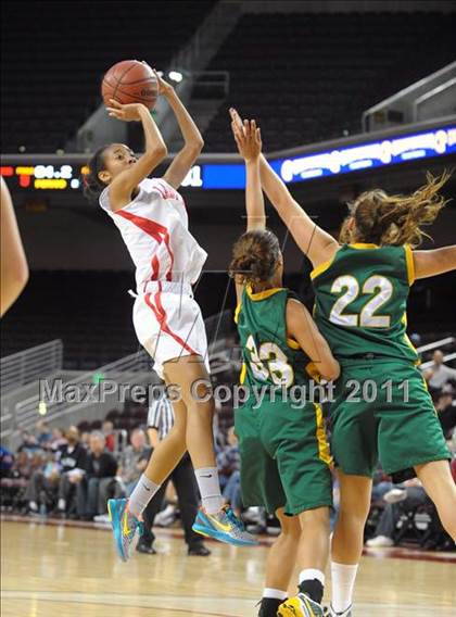 Thumbnail 2 in Serra vs. St. Joseph (CIF SoCal D3 Regional Final) photogallery.