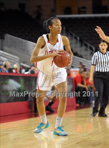 Thumbnail 2 in Serra vs. St. Joseph (CIF SoCal D3 Regional Final) photogallery.