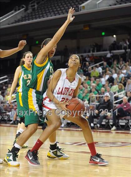 Thumbnail 2 in Serra vs. St. Joseph (CIF SoCal D3 Regional Final) photogallery.