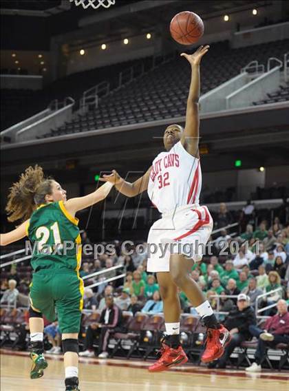Thumbnail 2 in Serra vs. St. Joseph (CIF SoCal D3 Regional Final) photogallery.