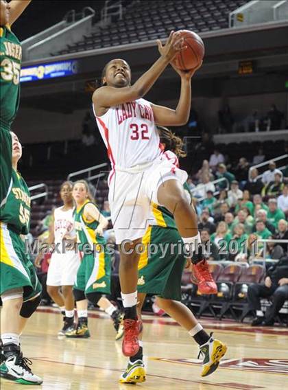 Thumbnail 1 in Serra vs. St. Joseph (CIF SoCal D3 Regional Final) photogallery.