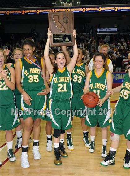 Thumbnail 2 in Serra vs. St. Joseph (CIF SoCal D3 Regional Final) photogallery.