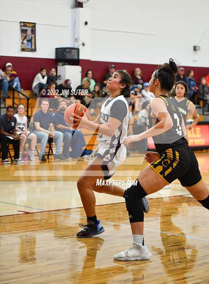 Thumbnail 3 in Round Rock HomeSchool vs Crawford (Thorndale Shootout) photogallery.