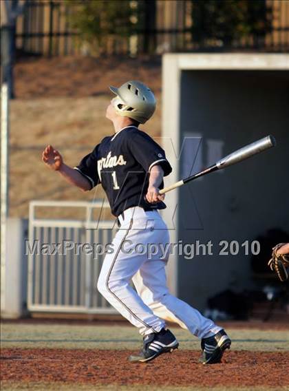 Thumbnail 2 in Aycock vs. Smithfield-Selma photogallery.