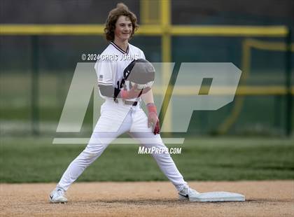 Thumbnail 2 in Collinsville @ Belleville West photogallery.