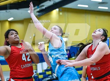 Thumbnail 3 in Cleveland vs. Robertson (Capital City Tournament) photogallery.