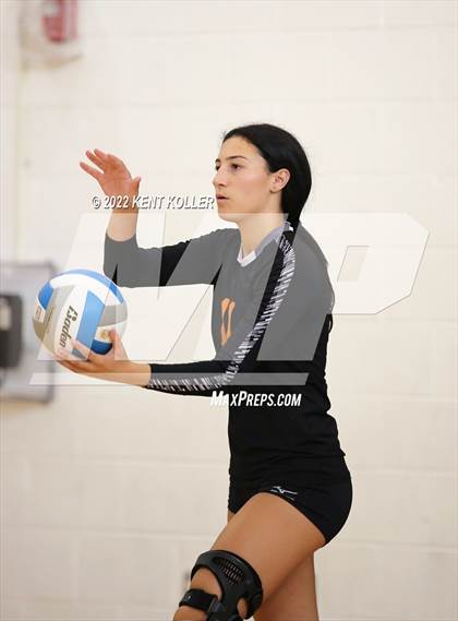 Thumbnail 3 in Utica Eisenhower @ Utica photogallery.