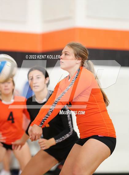 Thumbnail 1 in Utica Eisenhower @ Utica photogallery.