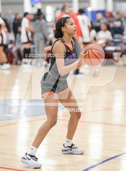 Thumbnail 2 in Salesian College Preparatory vs. Benson Tech (NIKE Tournament of Champions) photogallery.