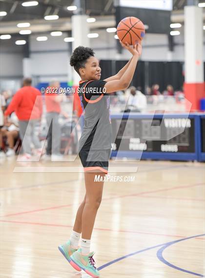 Thumbnail 1 in Salesian College Preparatory vs. Benson Tech (NIKE Tournament of Champions) photogallery.