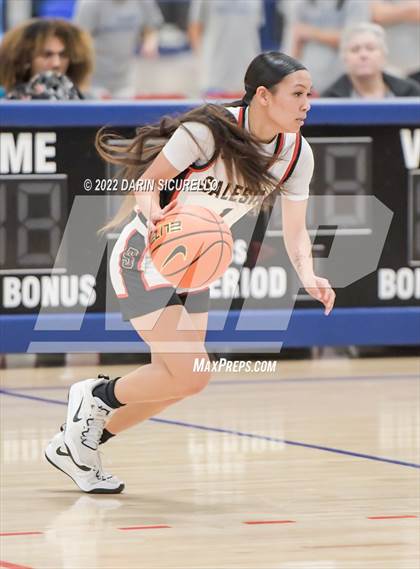 Thumbnail 3 in Salesian College Preparatory vs. Benson Tech (NIKE Tournament of Champions) photogallery.