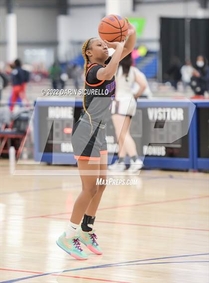Thumbnail 2 in Salesian College Preparatory vs. Benson Tech (NIKE Tournament of Champions) photogallery.