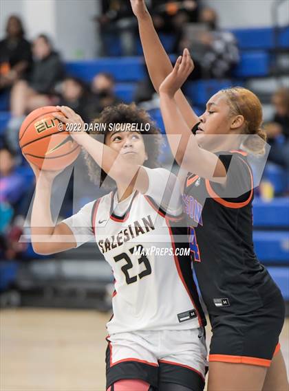 Thumbnail 1 in Salesian College Preparatory vs. Benson Tech (NIKE Tournament of Champions) photogallery.