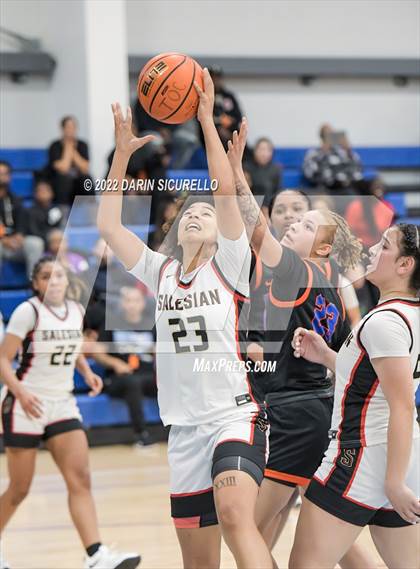 Thumbnail 1 in Salesian College Preparatory vs. Benson Tech (NIKE Tournament of Champions) photogallery.