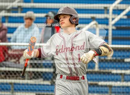 Thumbnail 3 in Edmond Memorial @ Deer Creek photogallery.
