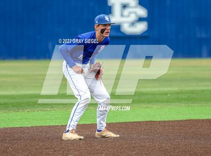 Thumbnail 1 in Edmond Memorial @ Deer Creek photogallery.