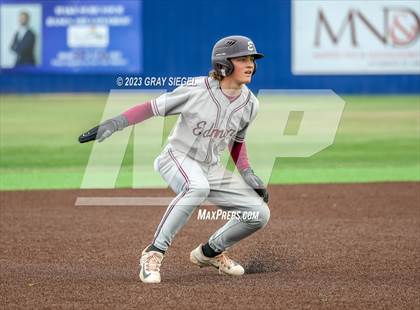 Thumbnail 3 in Edmond Memorial @ Deer Creek photogallery.