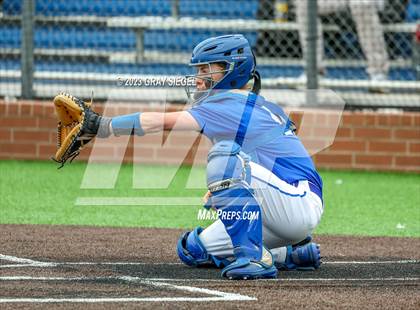 Thumbnail 3 in Edmond Memorial @ Deer Creek photogallery.