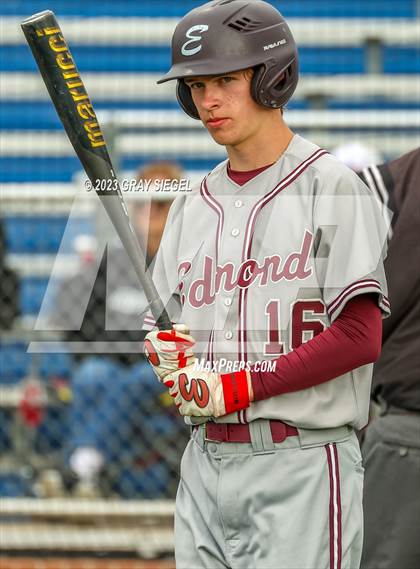 Thumbnail 3 in Edmond Memorial @ Deer Creek photogallery.