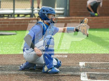 Thumbnail 3 in Edmond Memorial @ Deer Creek photogallery.