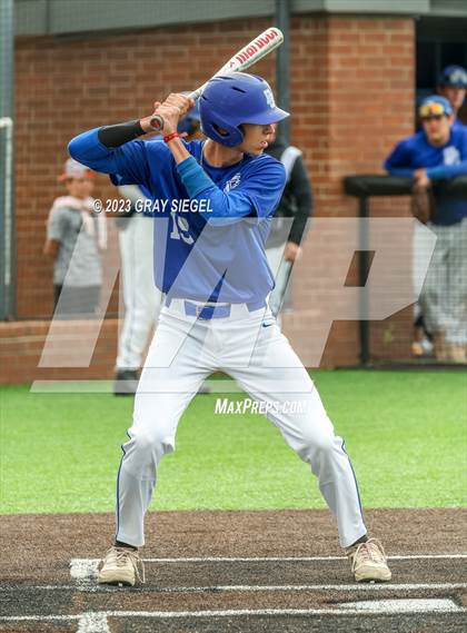 Thumbnail 3 in Edmond Memorial @ Deer Creek photogallery.