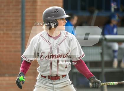 Thumbnail 1 in Edmond Memorial @ Deer Creek photogallery.