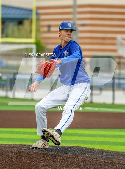 Thumbnail 2 in Edmond Memorial @ Deer Creek photogallery.