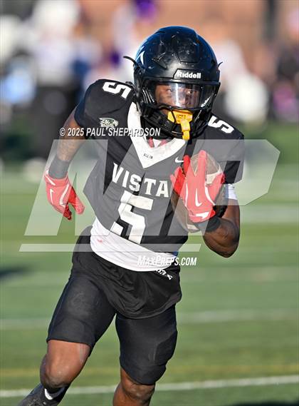 Thumbnail 2 in Arvada West @ Mountain Vista (CHSAA 5A - Quarterfinal Game) photogallery.