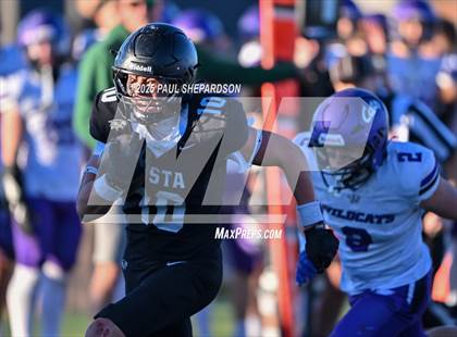 Thumbnail 2 in Arvada West @ Mountain Vista (CHSAA 5A - Quarterfinal Game) photogallery.