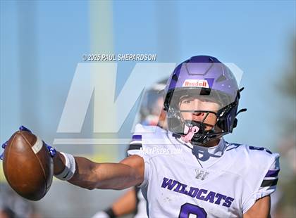 Thumbnail 2 in Arvada West @ Mountain Vista (CHSAA 5A - Quarterfinal Game) photogallery.