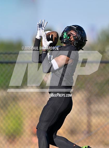 Thumbnail 2 in Arvada West @ Mountain Vista (CHSAA 5A - Quarterfinal Game) photogallery.