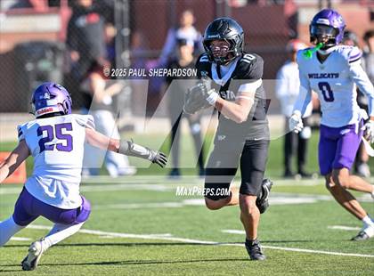 Thumbnail 2 in Arvada West @ Mountain Vista (CHSAA 5A - Quarterfinal Game) photogallery.