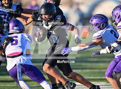 Thumbnail 1 in Arvada West @ Mountain Vista (CHSAA 5A - Quarterfinal Game) photogallery.
