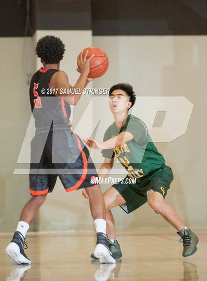 Thumbnail 2 in California vs. Castro Valley  (Rob Vares Jr. Memorial Classic) photogallery.