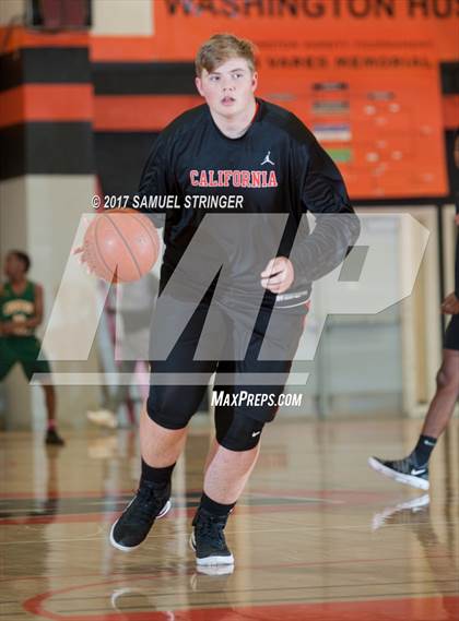 Thumbnail 1 in California vs. Castro Valley  (Rob Vares Jr. Memorial Classic) photogallery.