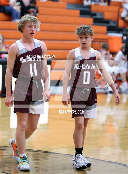 Thumbnail 2 in Grand Saline vs Martins Mill photogallery.