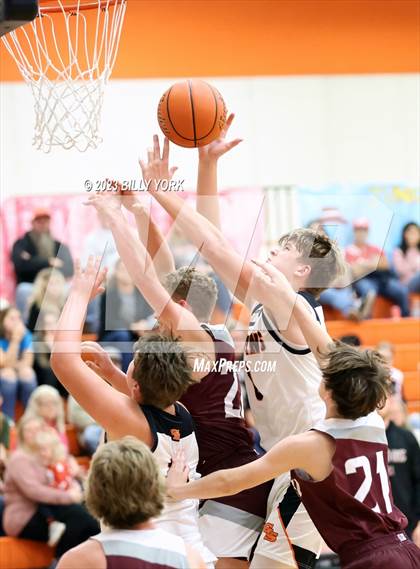Thumbnail 3 in Grand Saline vs Martins Mill photogallery.